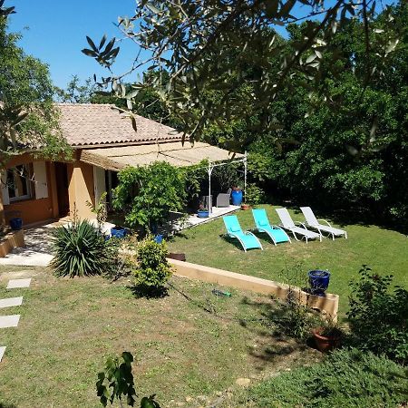 Entre Nimes Et Arles Villa Bellegarde  Exterior photo